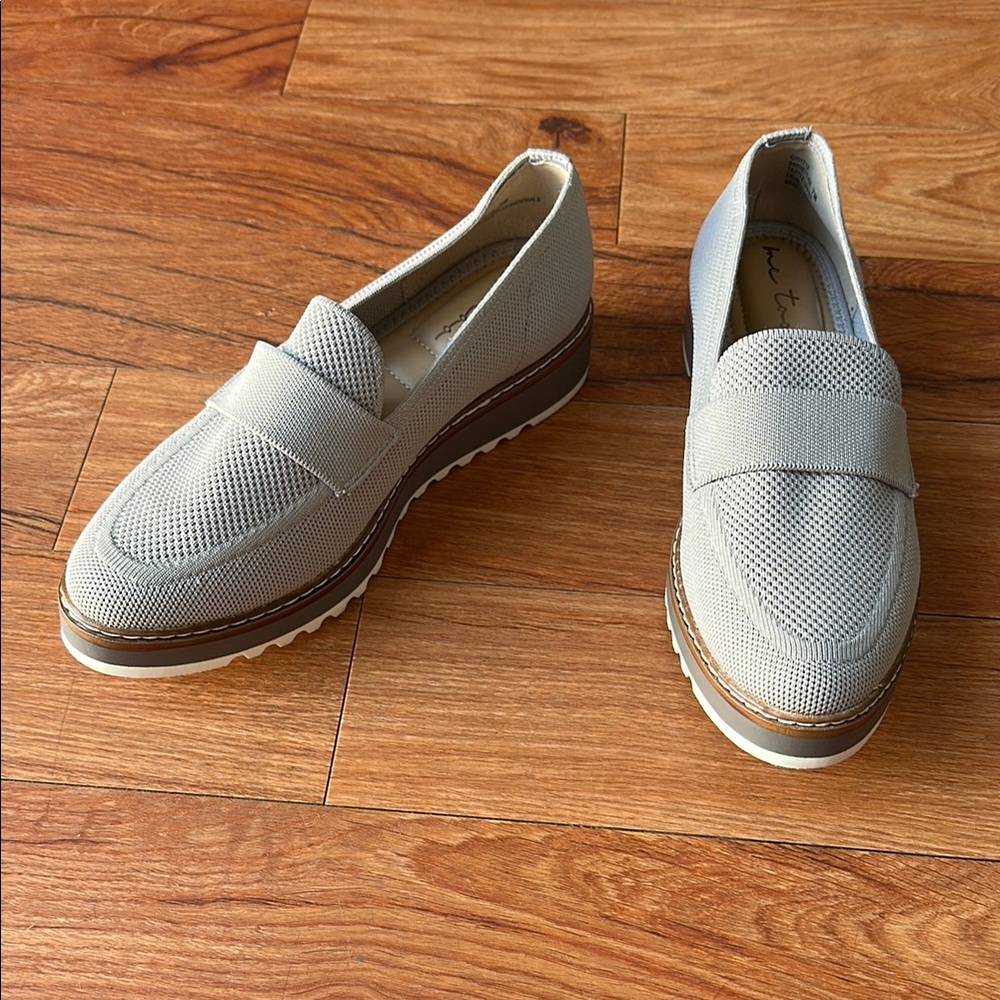 Women's Gray Loafers